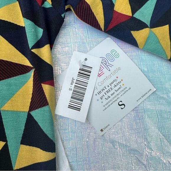 NWT LulaRoe Julia Dress Small Soft High Scoop KneeLength Pencil Skirt Triangles - Picture 5 of 7